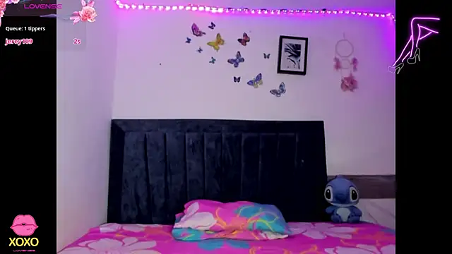 Snapshot of emmie_bunny chatting on 26, 7, 2026 emmie bunny online show from 26, 7, 2026