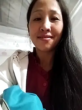 cute love00 online show from 6, 11, 2025