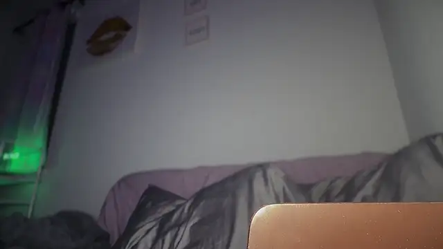 bbgurlnickii online show from 13, 11, 2025