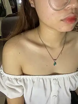 Snapshot of Meo-210123 chatting on 11, 10, 2025 Meo-210123 online show from 11, 10, 2025