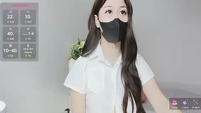 Snapshot of -Fortuna- chatting on 10, 10, 2025 -Fortuna- online show from 10, 10, 2025