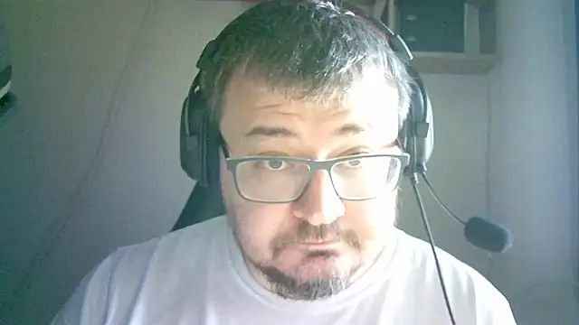 Snapshot of SirAbuser chatting on 1, 7, 2026 SirAbuser online show from 1, 7, 2026