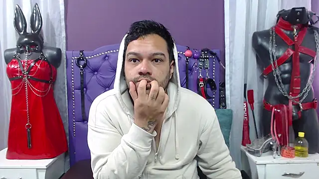 Snapshot of Stevens_db chatting on 11, 11, 2025 Stevens db online show from 11, 11, 2025