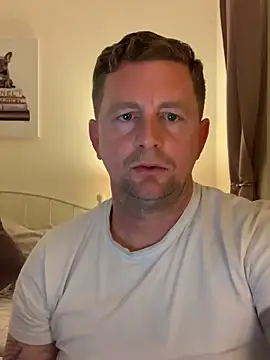 Crusher19830 online show from 5, 11, 2025
