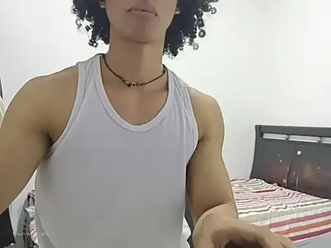 Snapshot of SoloRizo chatting on 4, 10, 2025 SoloRizo online show from 4, 10, 2025