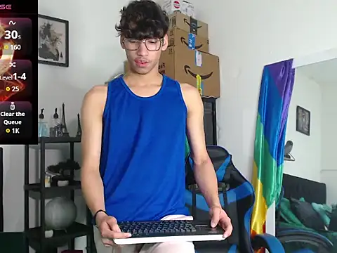 Snapshot of Gael_Jones chatting on 13, 9, 2025 Gael Jones online show from 13, 9, 2025