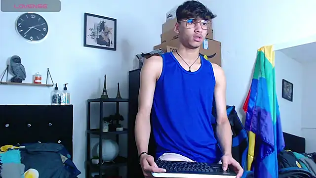 Snapshot of Gael_Jones chatting on 28, 9, 2025 Gael Jones online show from 28, 9, 2025