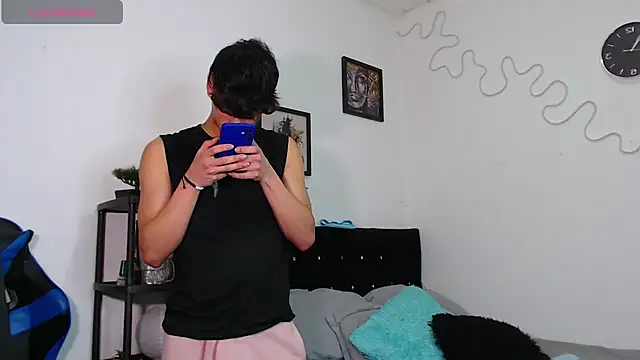 Snapshot of Gael_Jones chatting on 26, 10, 2025 Gael Jones online show from 26, 10, 2025