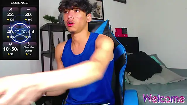 Snapshot of Gael_Jones chatting on 1, 12, 2025 Gael Jones online show from 1, 12, 2025