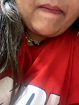 Snapshot of indian-hotmilfs chatting on 26, 11, 2025 indian-hotmilfs online show from 26, 11, 2025