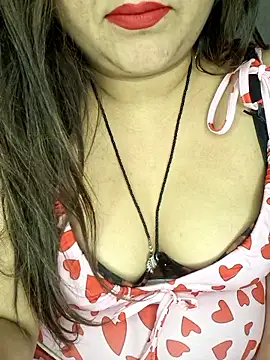 Snapshot of indian-hotmilfs chatting on 8, 1, 2026 indian-hotmilfs online show from 8, 1, 2026