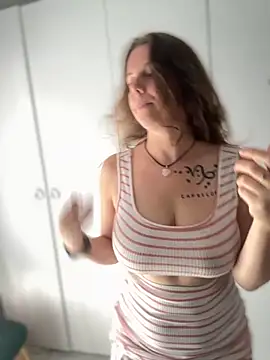 TenderLaGlamor online show from 1, 10, 2025