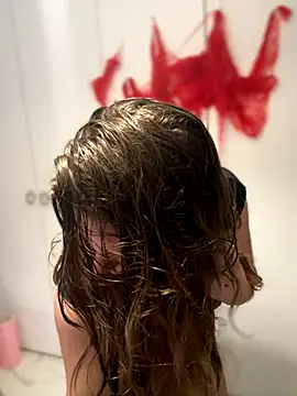 TenderLaGlamor online show from 18, 10, 2025