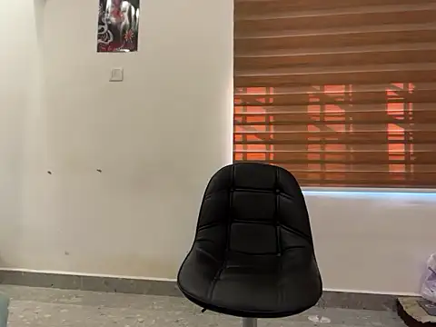 Snapshot of LucytheDevilQueen chatting on 14, 12, 2025 LucytheDevilQueen online show from 14, 12, 2025