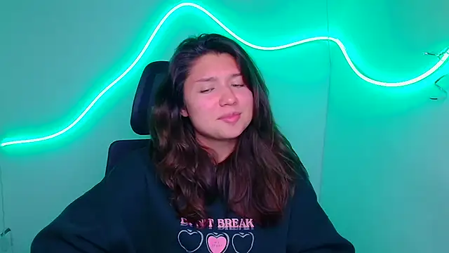 Snapshot of Sandra_Curly chatting on 19, 9, 2025 Sandra Curly online show from 19, 9, 2025