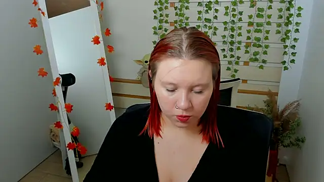 ScarletVixen  online show from 12, 10, 2025