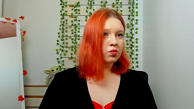 ScarletVixen  online show from 15, 10, 2025