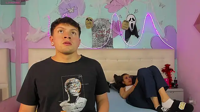 Ethan N Abby online show from 23, 10, 2025