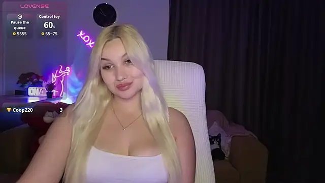 Snapshot of adrelaxina chatting on 28, 5, 2026 adrelaxina online show from 28, 5, 2026