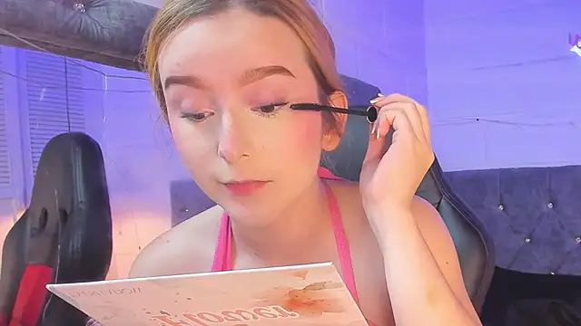 Snapshot of kristal_joi_dl chatting on 25, 11, 2025 kristal joi dl online show from 25, 11, 2025