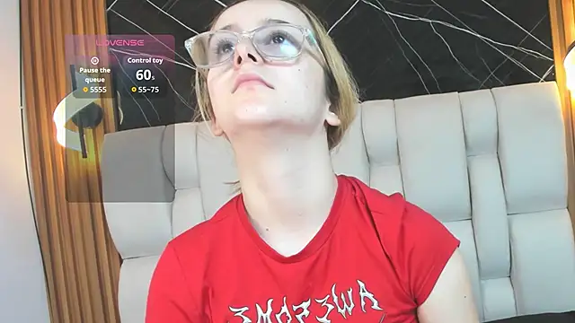 Snapshot of kristal_joi_dl chatting on 28, 11, 2025 kristal joi dl online show from 28, 11, 2025