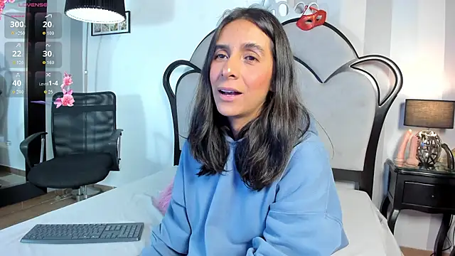 MiaAmore  online show from 23, 7, 2026
