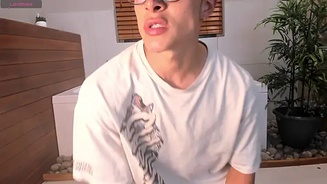 AustinJones  online show from 16, 10, 2025