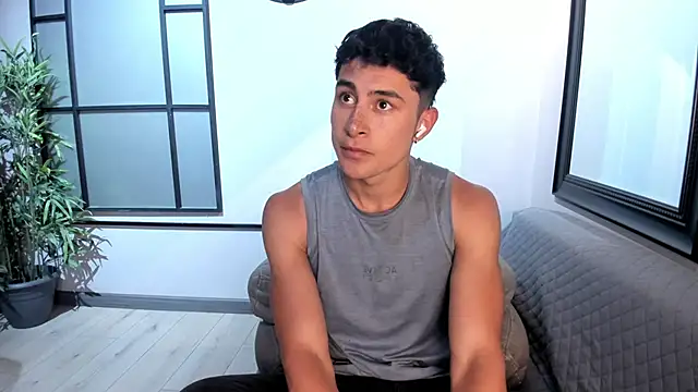 AustinJones  online show from 6, 11, 2025