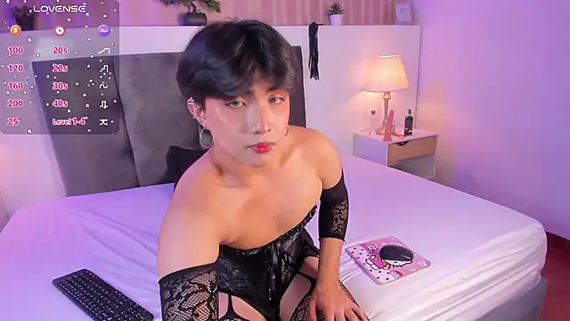 Creamy Angelo online show from 13, 9, 2025