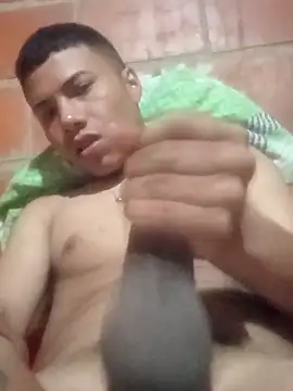 Snapshot of eldelmienbrogrueso chatting on 11, 11, 2025 eldelmienbrogrueso online show from 11, 11, 2025