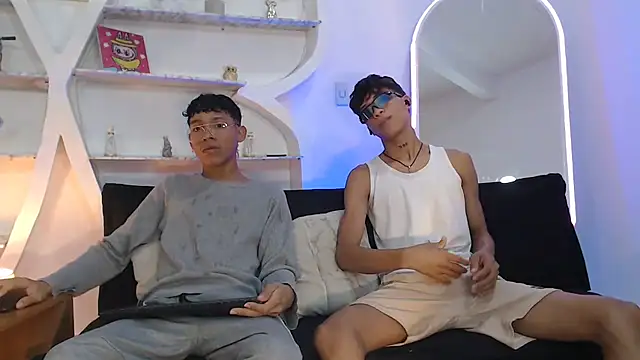 BEAUTY BOYS1 online show from 20, 9, 2025