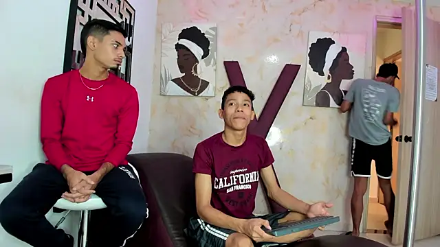 BEAUTY BOYS1 online show from 18, 4, 2026