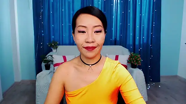 LiaPak online show from 15, 10, 2025