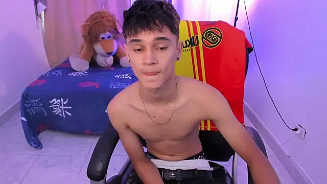 Aron Boyy online show from 10, 4, 2026