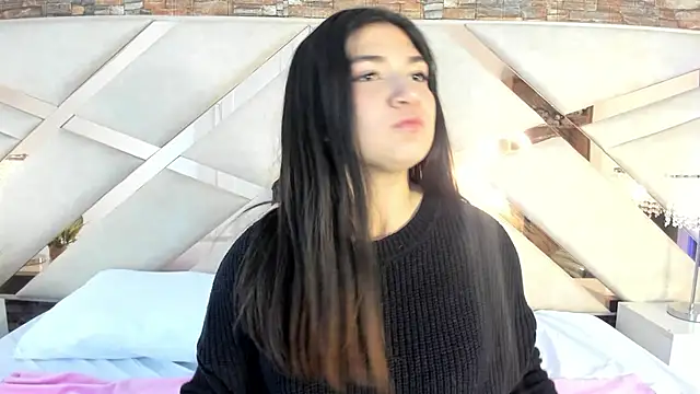 Snapshot of Valery_Brand chatting on 4, 10, 2025 Valery Brand online show from 4, 10, 2025