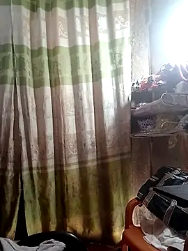 Surrilove online show from 9, 4, 2026