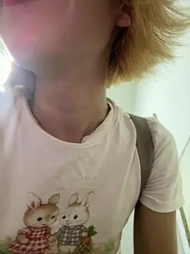 SweetBunnyGF online show from 19, 6, 2026