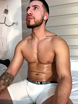 Thiago Hill online show from 26, 10, 2025