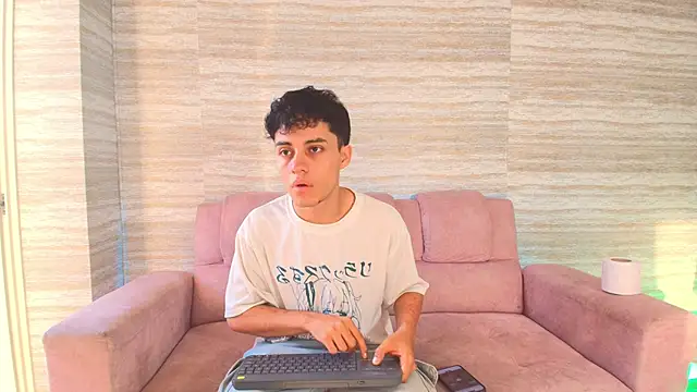 Snapshot of Dani_rivass chatting on 7, 11, 2025 Dani rivass online show from 7, 11, 2025