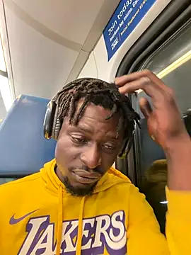 Snapshot of Vikehim chatting on 9, 11, 2025 Vikehim online show from 9, 11, 2025