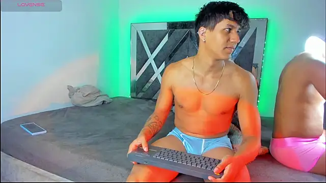 Robertmiller21 online show from 8, 4, 2026