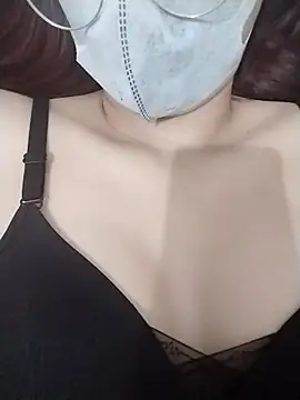 Snapshot of Minky69 chatting on 9, 11, 2025 Minky69 online show from 9, 11, 2025