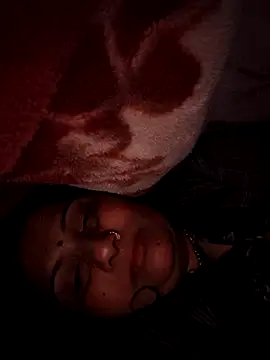 Snapshot of Rakhi99x chatting on 4, 12, 2025 Rakhi99x online show from 4, 12, 2025