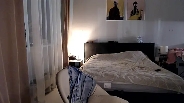 VivianCoke online show from 11, 3, 2026