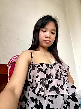 Snapshot of Ngoc-bbi chatting on 20, 10, 2025 Ngoc-bbi online show from 20, 10, 2025