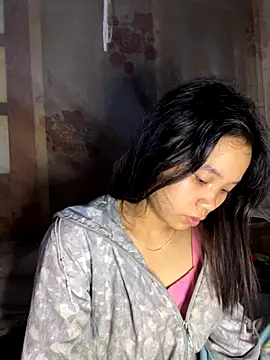 Snapshot of Ngoc-bbi chatting on 25, 10, 2025 Ngoc-bbi online show from 25, 10, 2025