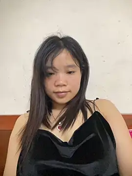 Snapshot of Ngoc-bbi chatting on 10, 11, 2025 Ngoc-bbi online show from 10, 11, 2025