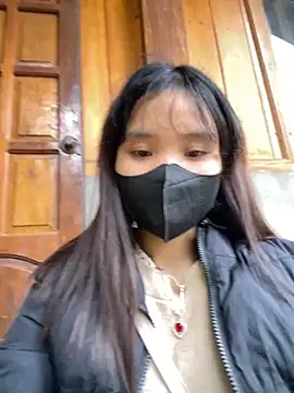 Snapshot of Ngoc-bbi chatting on 13, 11, 2025 Ngoc-bbi online show from 13, 11, 2025