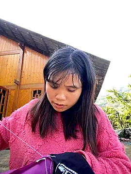 Snapshot of Ngoc-bbi chatting on 15, 11, 2025 Ngoc-bbi online show from 15, 11, 2025