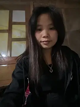 Snapshot of Ngoc-bbi chatting on 18, 11, 2025 Ngoc-bbi online show from 18, 11, 2025
